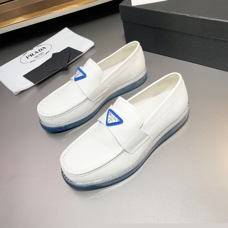 Pra*a leather shoes